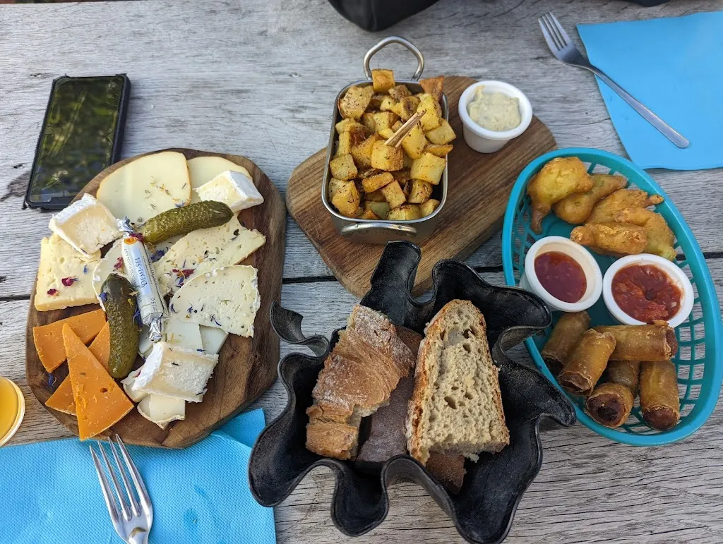 Harriet V_La Maison_Saint-Lô_review