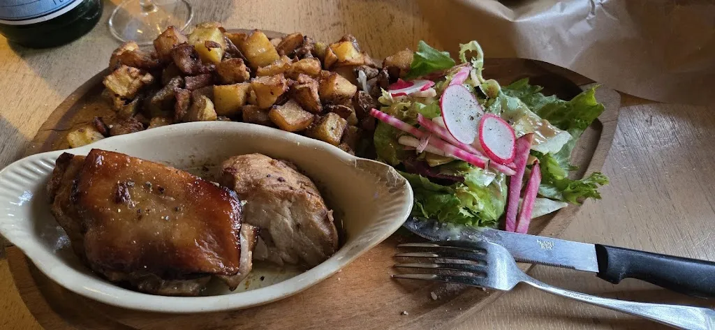 E Con_La Maison_Saint-Lô_review