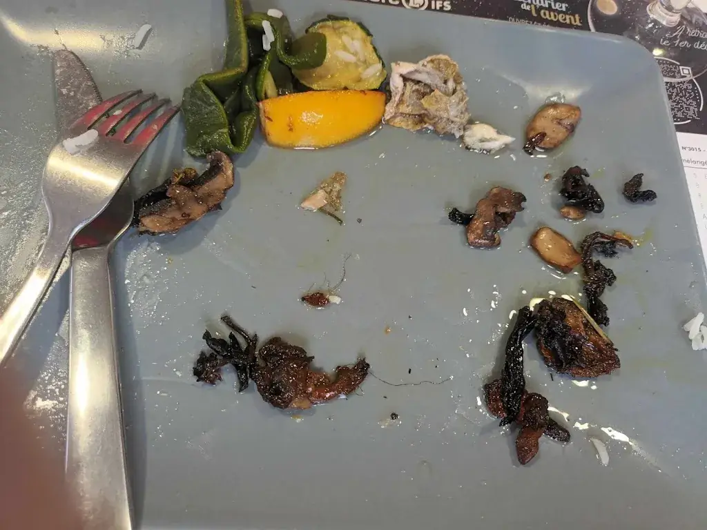 Caroline B_Les Chauds d'hier_Saint-Manvieu-Norrey_review