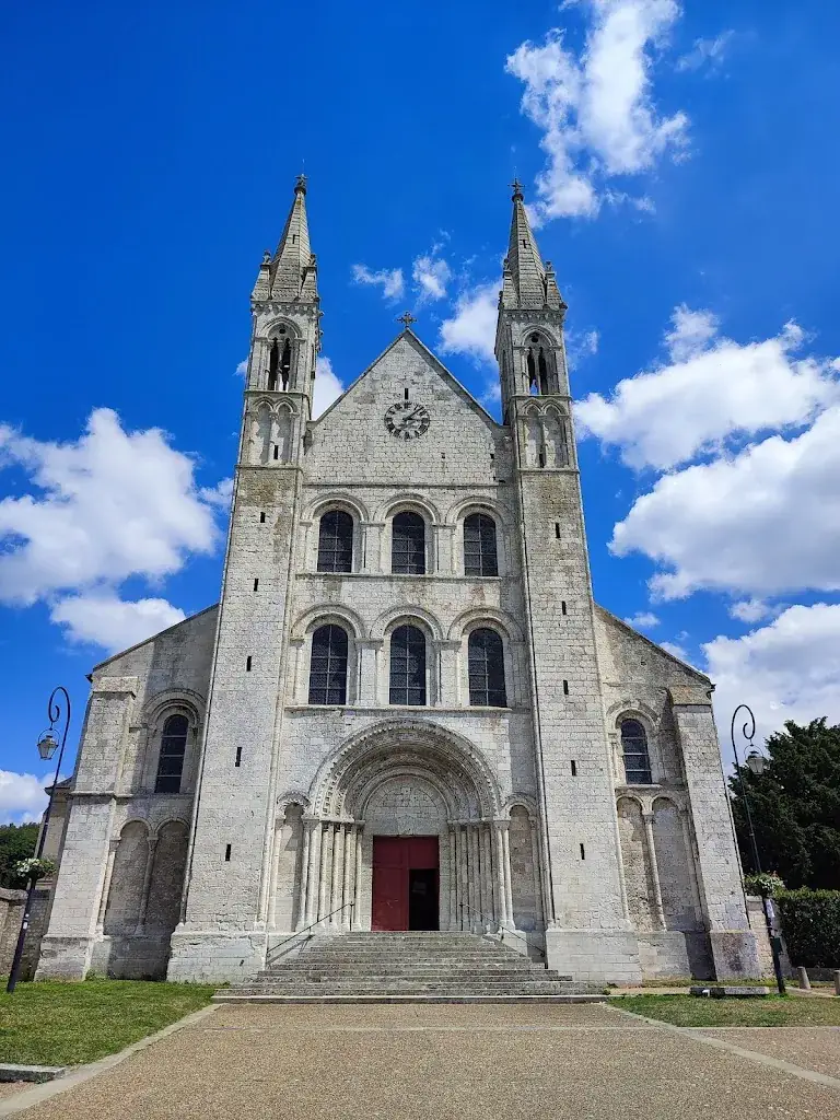 Saint Georges de Boscherville Abbey_Saint-Martin-de-Boscherville_slider_image_3
