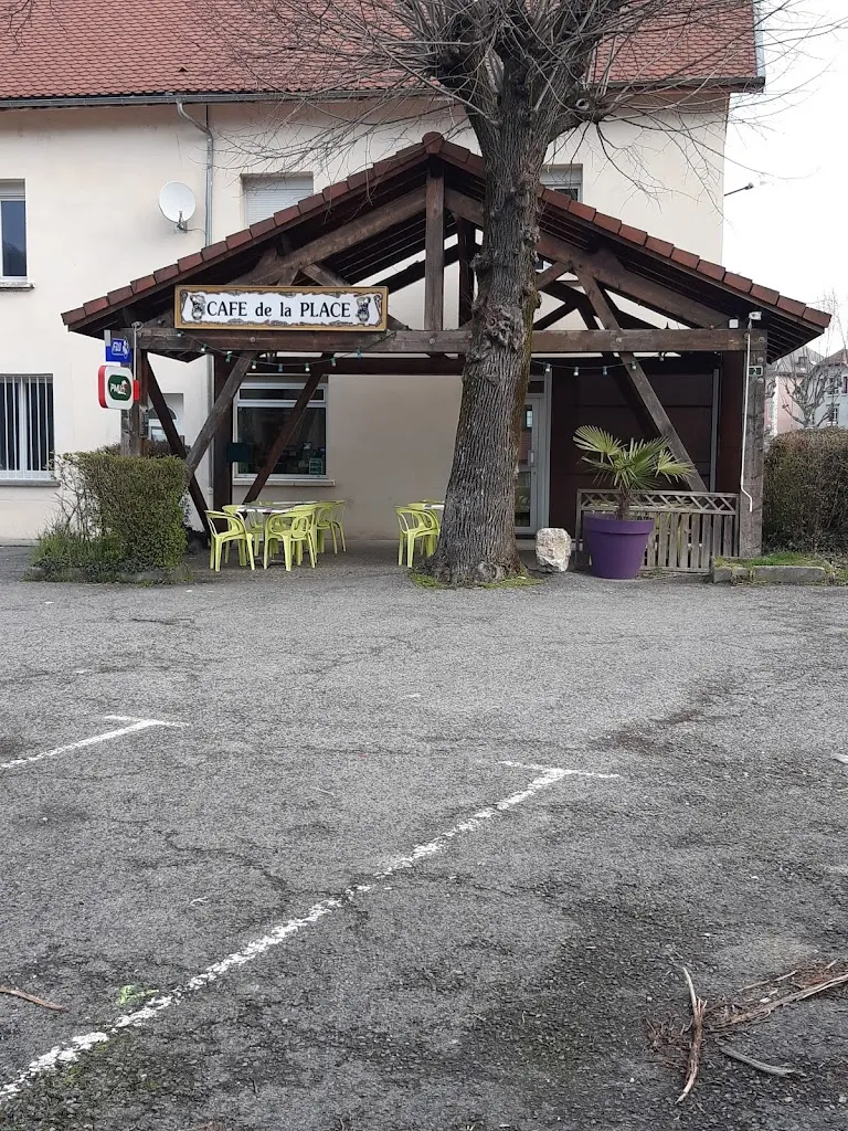 Café de la Place restaurant in Jarrie
