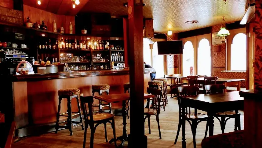 Le P'tit Bistrot restaurant in Saint-Pierre-Église