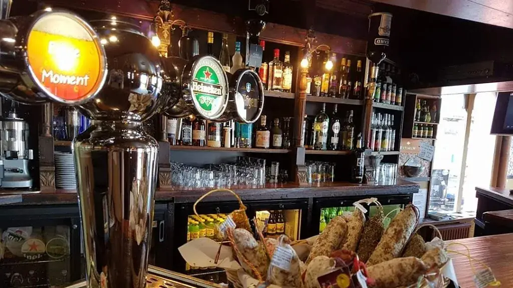 Le P'tit Bistrot_Saint-Pierre-Église_slider_image_2