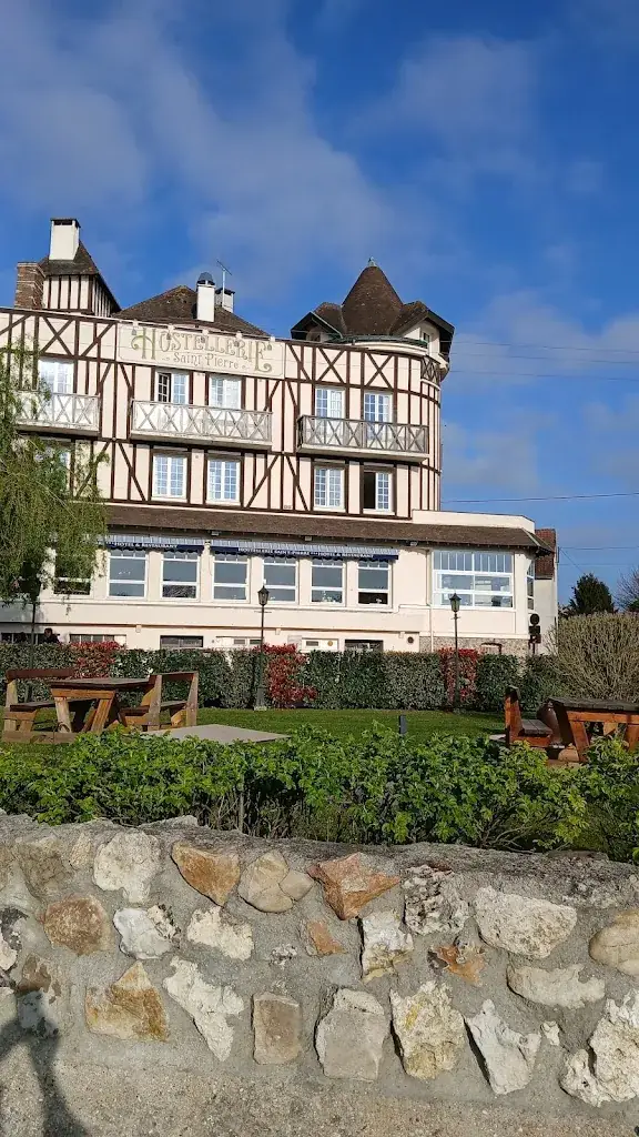 Janet Harris_Hostellerie Saint-Pierre_Saint-Pierre-du-Vauvray_review