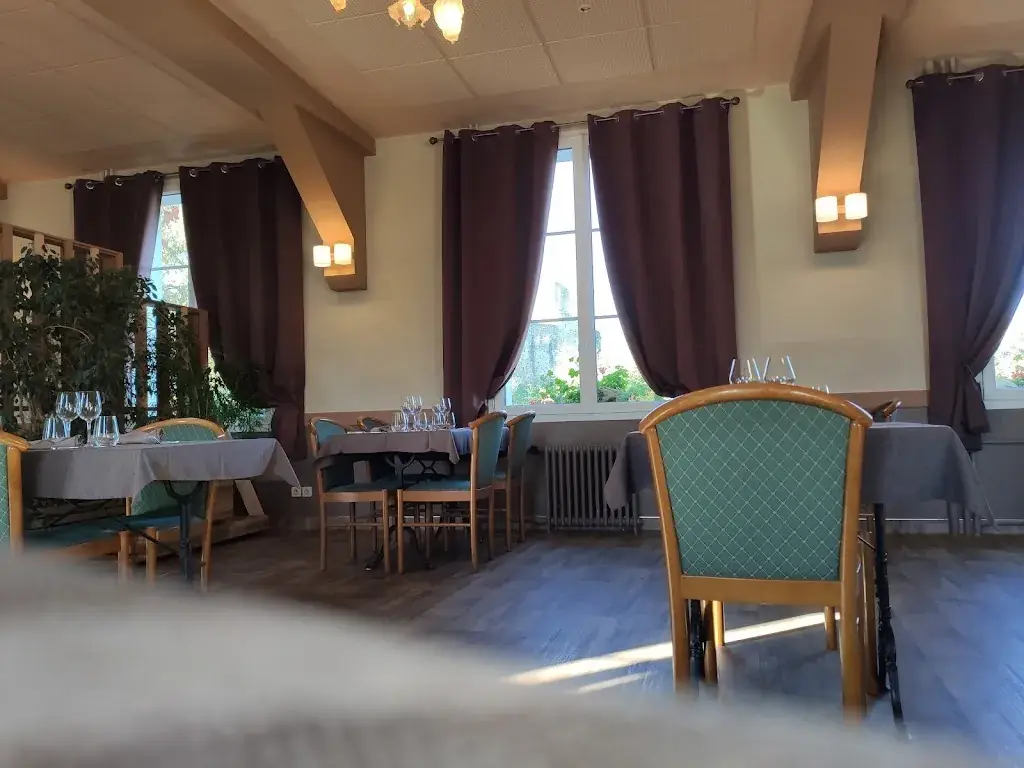 Auberge du Vieux Château restaurant in Saint-Sauveur-le-Vicomte
