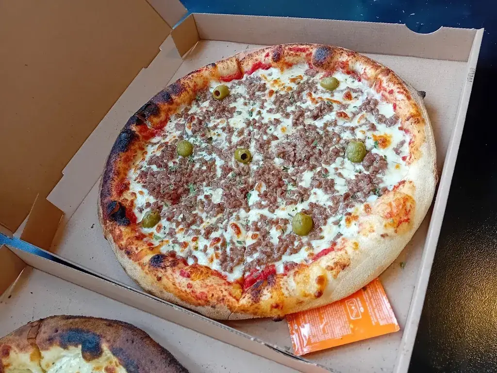 Menu_Pizza Land _Saint-Romain-de-Colbosc_image_5