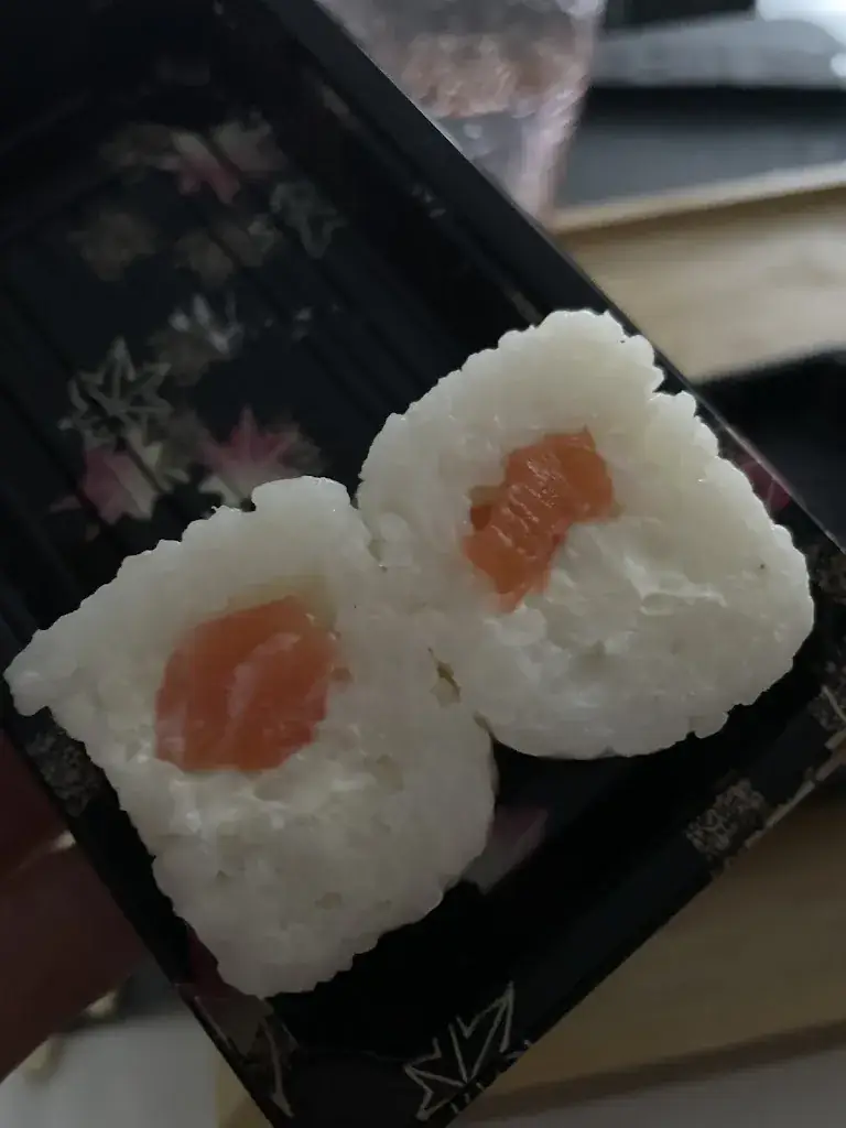 Senaka sushi_Saint-Romain-de-Colbosc_slider_image_3