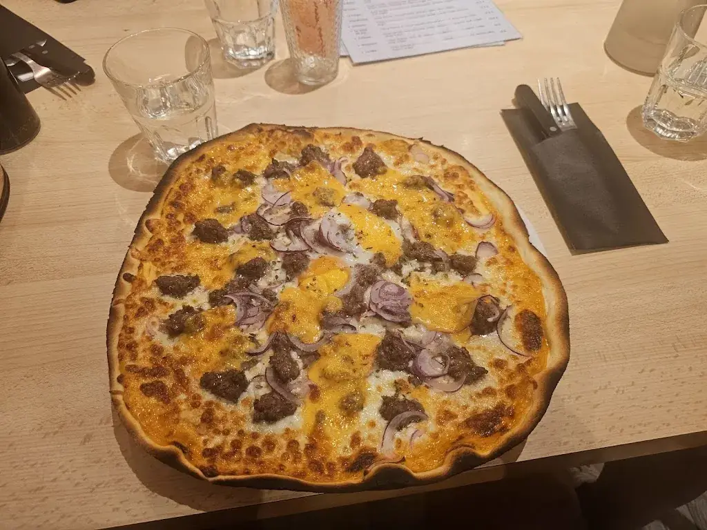 Szymon E._Pizzeria PBA_Jasseron_review