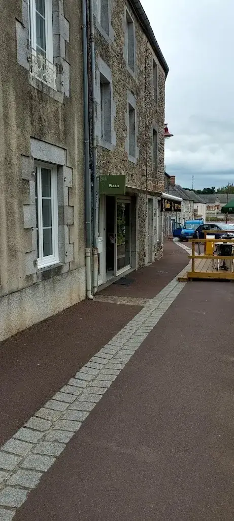 Séb Lac_La Flambee_Saint-Sauveur-Villages_review