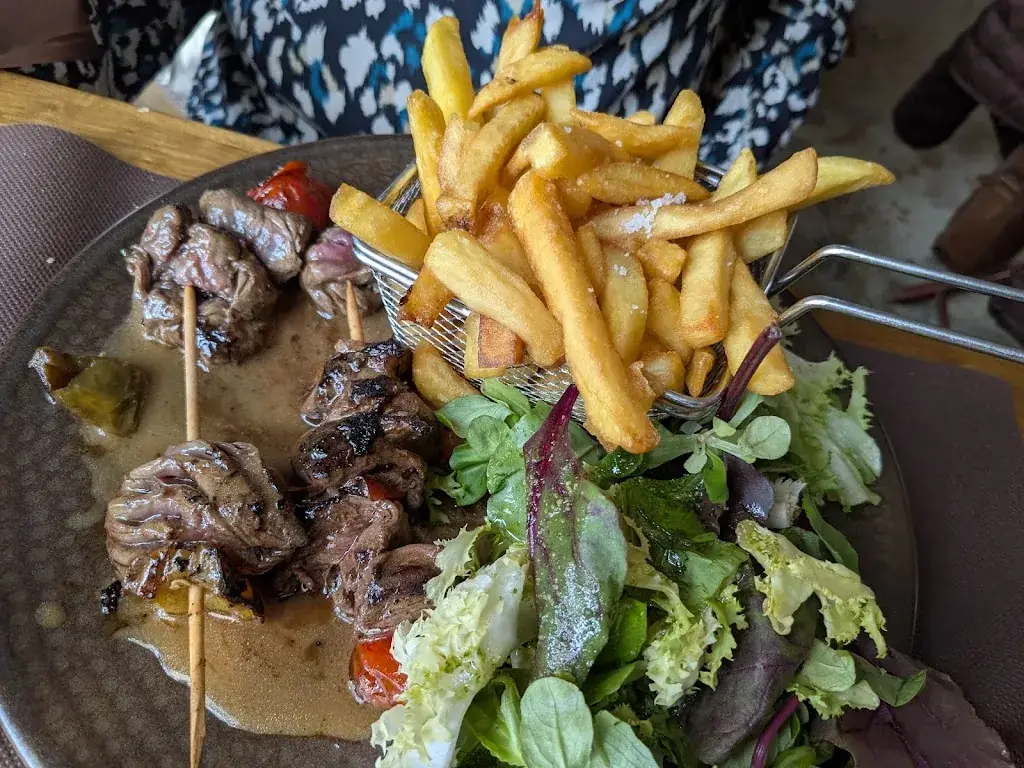 Restaurant L'Entre Pôtes_Saint-Saëns_slider_image_2