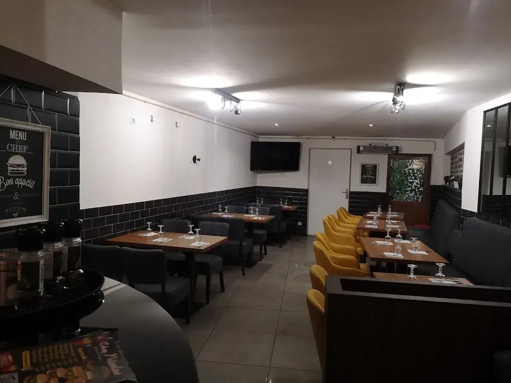 Chez Nicolas_Saint-Saëns_slider_image_2