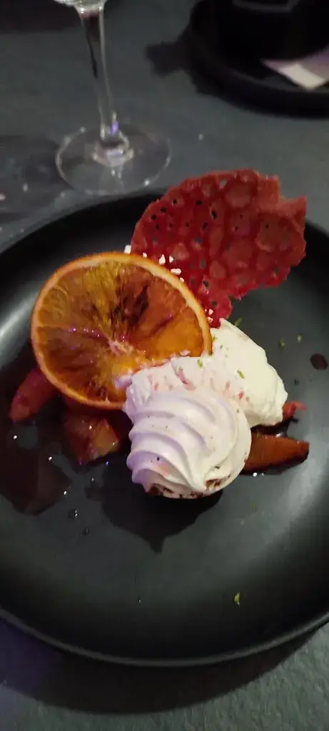 Sylvie Angot_Le Parvis_Verrières-en-Anjou_review