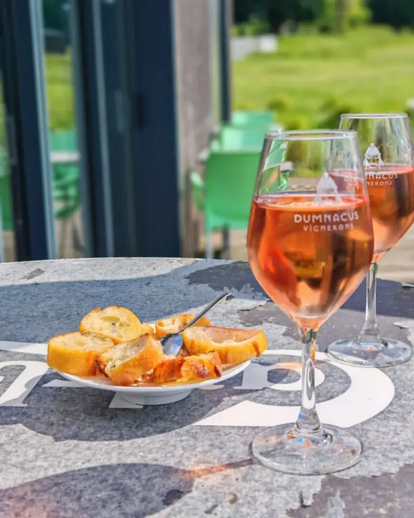 Aurélie Fouissard_Restaurant Le P'tit Birdie - Séminaires d'entreprises - Mariages - Événements_Verrières-en-Anjou_review