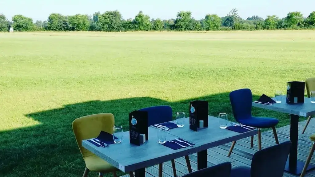 Restaurant Le P'tit Birdie - Séminaires d'entreprises - Mariages - Événements_Verrières-en-Anjou_slider_image_3