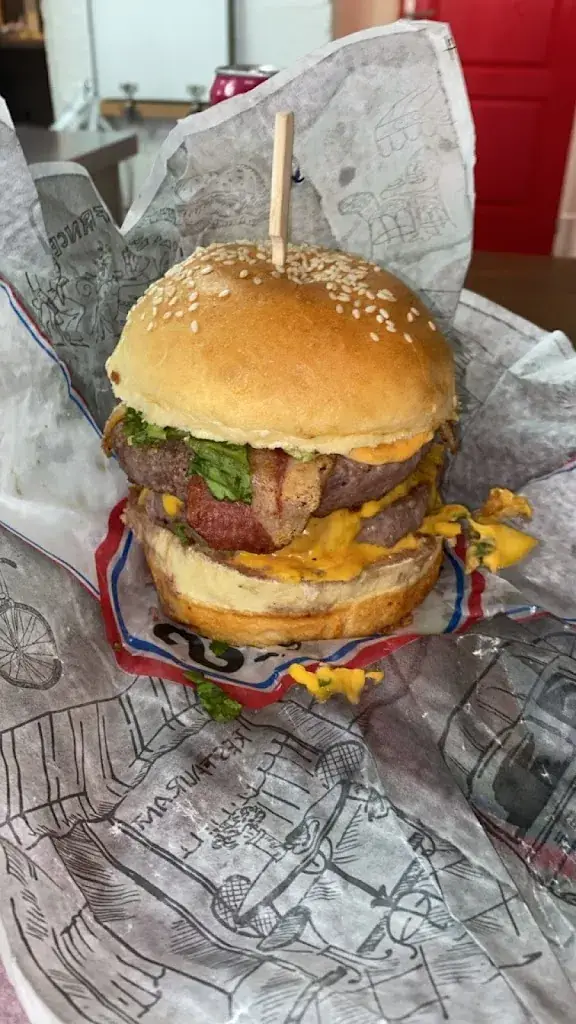 snseii_JMK Burger_Jassans-Riottier_review