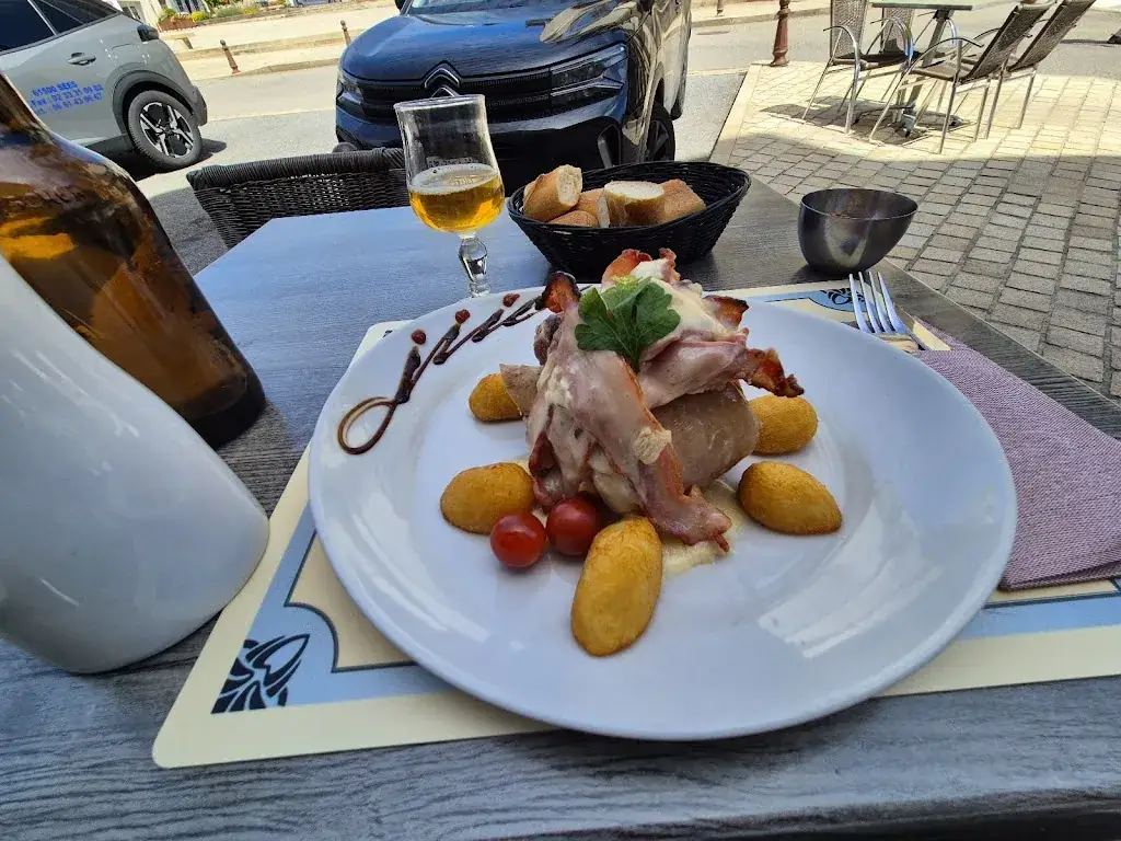 Au Normandy_Sées_slider_image_2