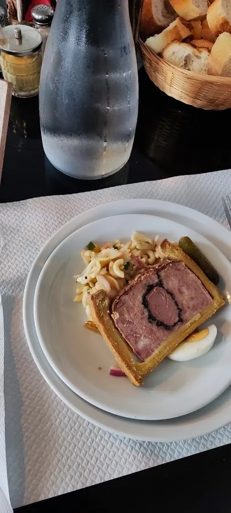 marc m_Restaurant des Trois Forêts_Sées_review