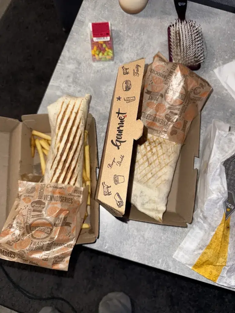 Dylan Lesage_Le Frisbee sées_Sées_review