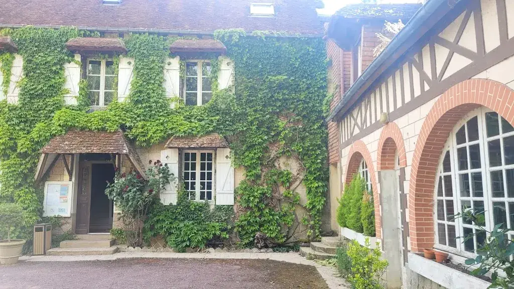 Saili_Logis Hôtel l'Ile de Sées_Macé_review