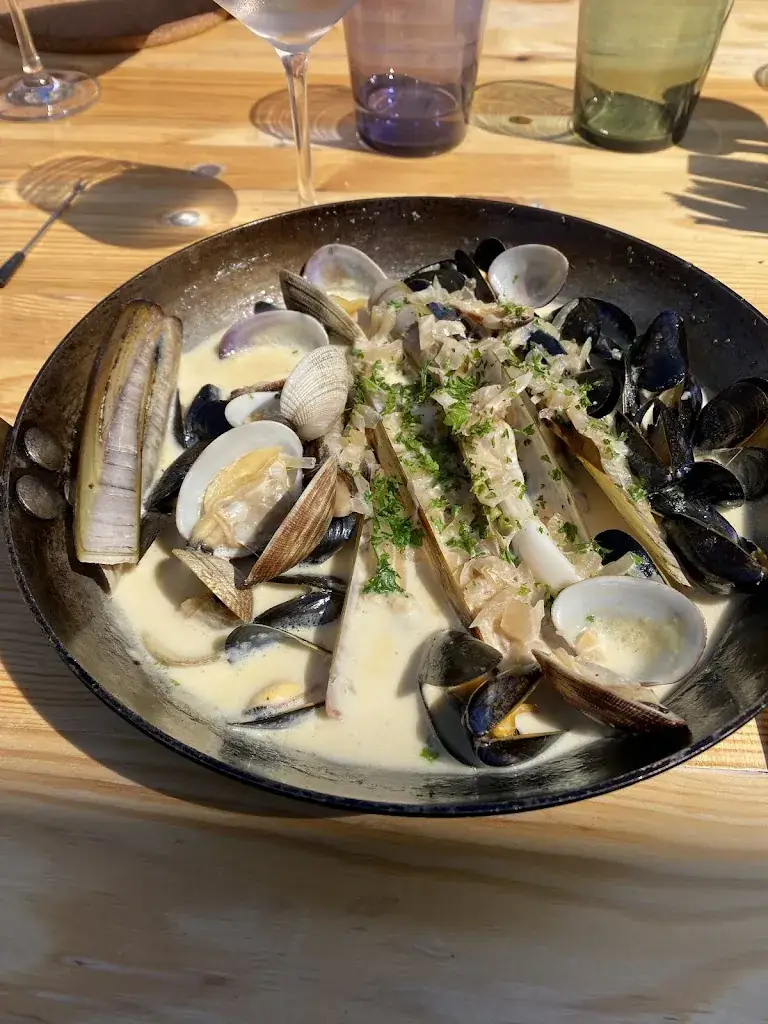 La Houle À Facettes_Surtainville_slider_image_2