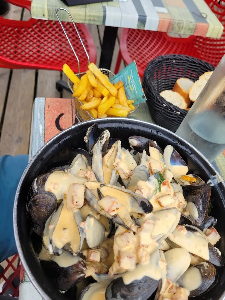 Fabrice Giraud_MON BAZAR - La Suite_Saint-Valery-en-Caux_review