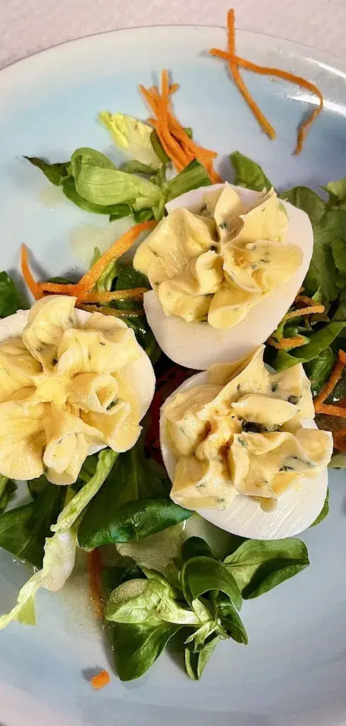 ash turner_L'EDEN RESTAURANT BRASSERIE HOTEL SAINT VALERY EN CAUX_Saint-Valery-en-Caux_review