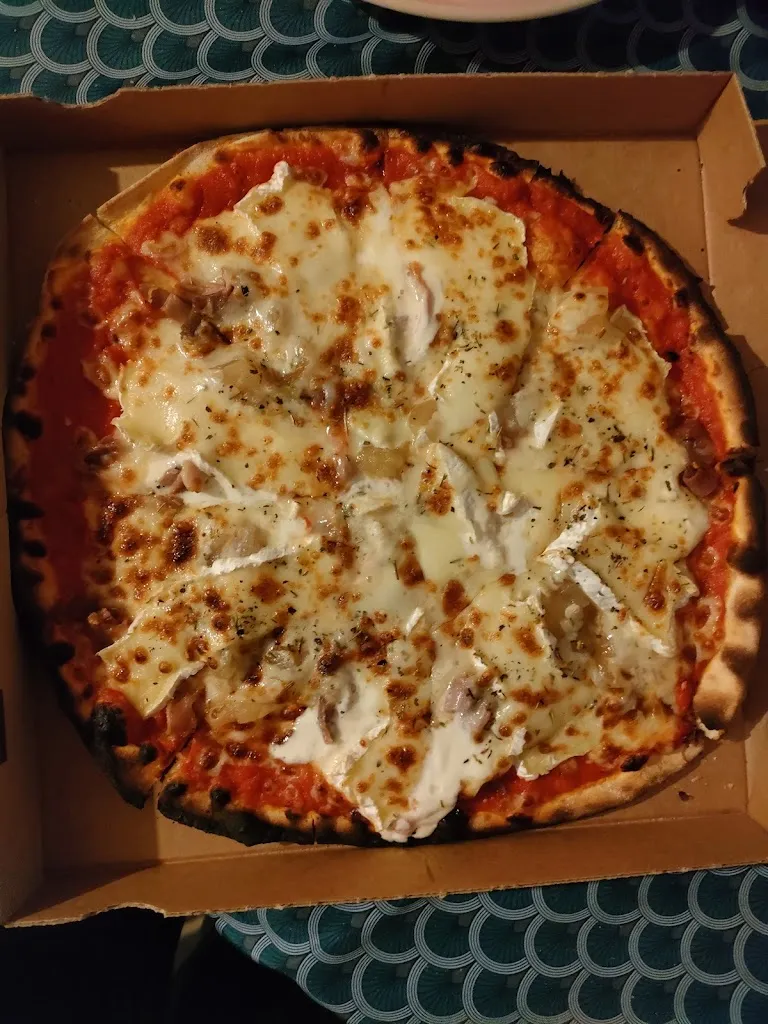 Héléna Blandin_Chez Frédo_Saint-Valery-en-Caux_review