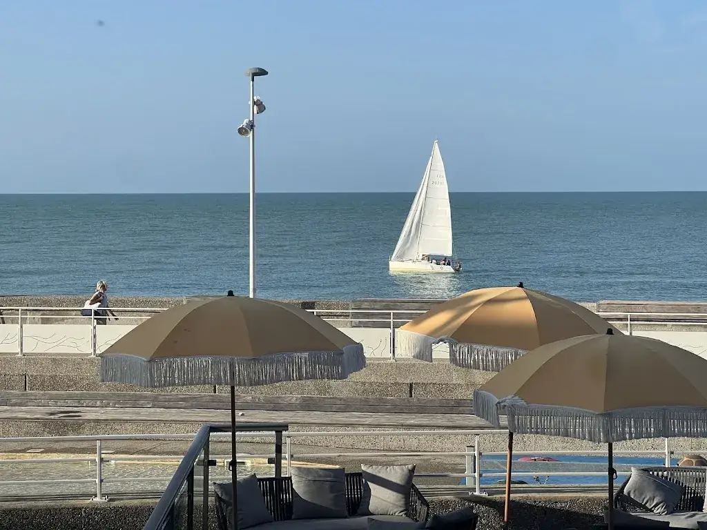 La Maison des Galets hôtel restaurant bar salon de thé et crêperie restaurant in Saint-Valery-en-Caux