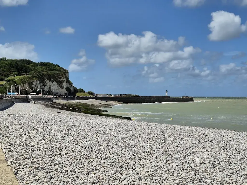 Plage de Saint-Valery-en-Caux restaurant in Saint-Valery-en-Caux