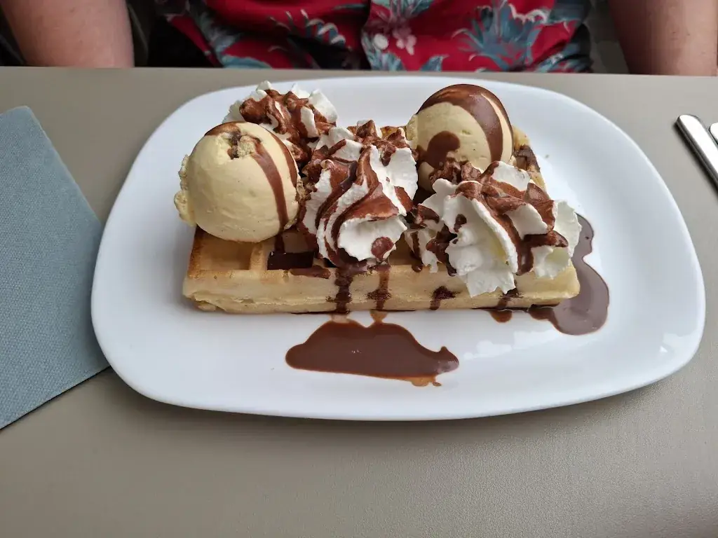 Kevin van Yperen_Le Bristol_Veules-les-Roses_review