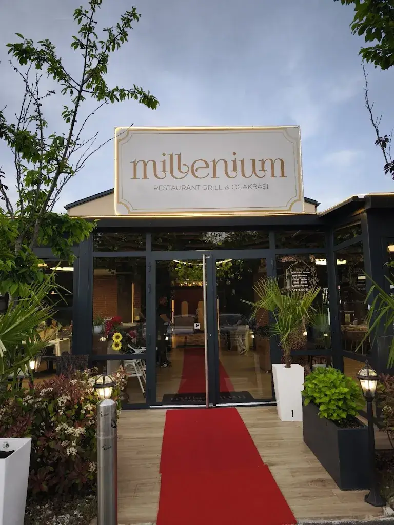 Aicha Alpaslan_Millenium Restaurant Grill & Ocakbasi_Grigny_recensione