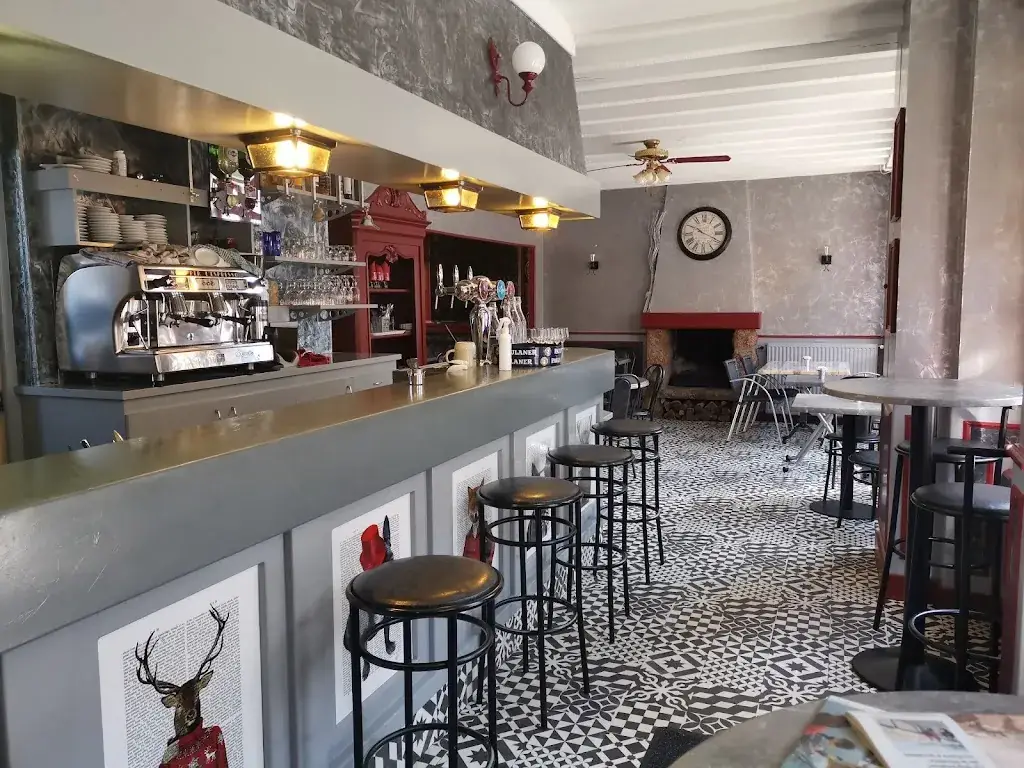 Le Cheval Blanc ristorante a Tinchebray-Bocage