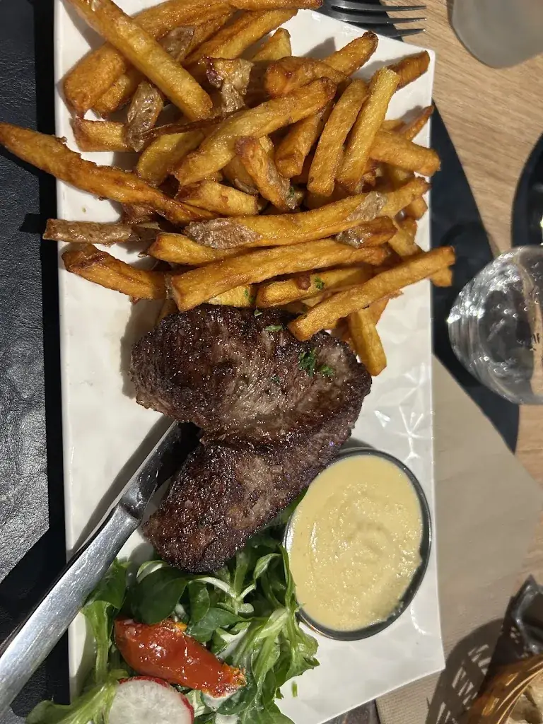 elodie hebert_Le Tire-Bouchon_d'Iton_review