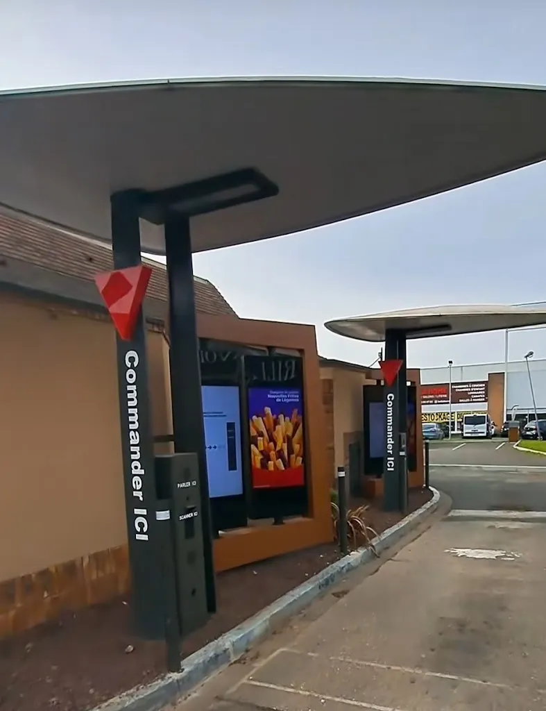 McDonald's_Grigny_slider_image_1