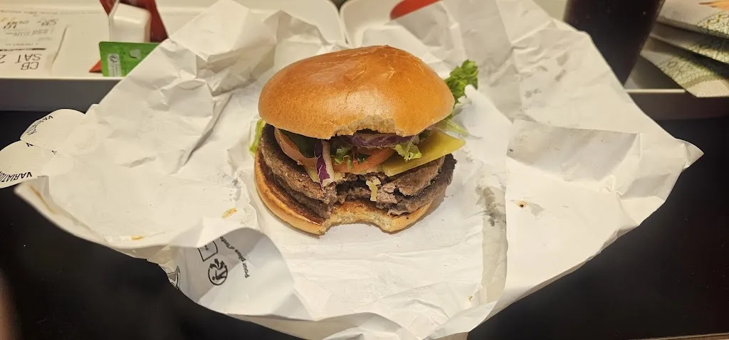 McDonald's_Grigny_slider_image_3