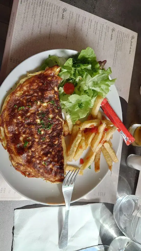 Warren Budge_Le Sexton Côté Mer_Ver-sur-Mer_review