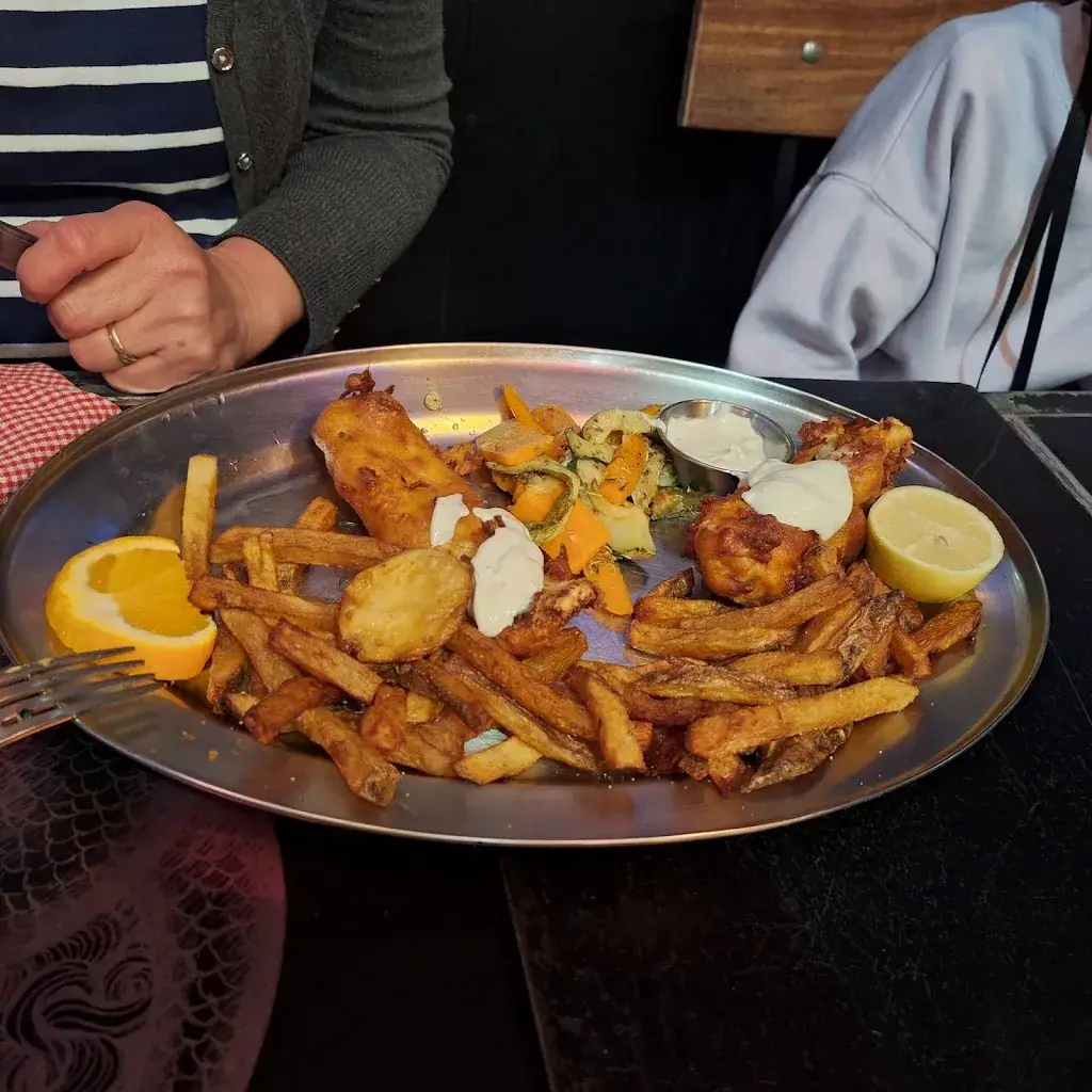 fernando bernardo_Les Docks_Trouville-sur-Mer_review