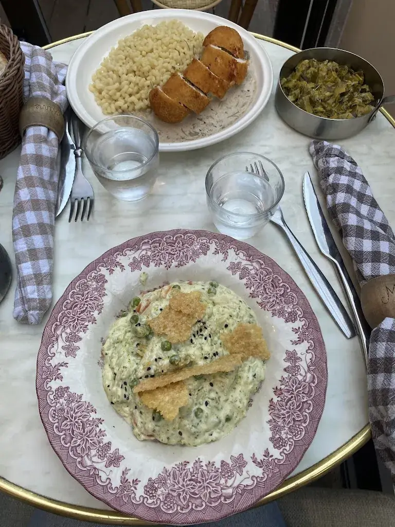 Romane Freslon_Chez Ginette à Trouville-sur-Mer - Brasserie, Bar à Cocktails & Brunch_Trouville-sur-Mer_review