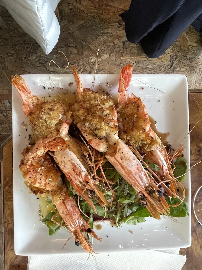 Giovanni Costa_Bar à vin Les Affiches_Trouville-sur-Mer_review