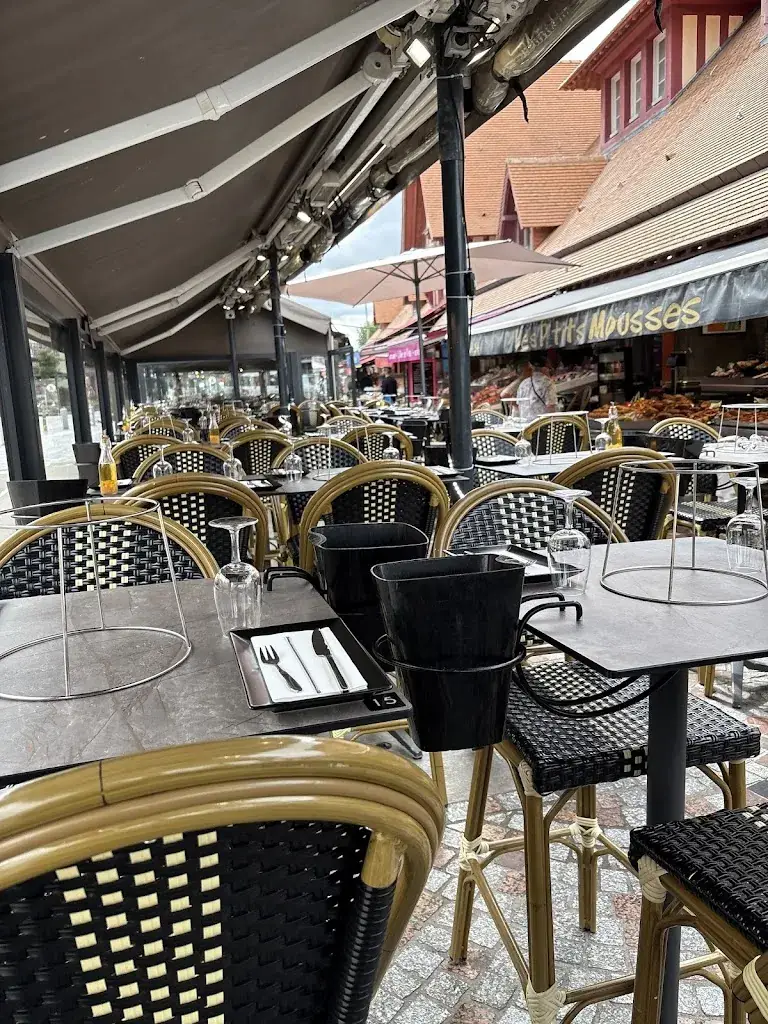 Les P'tits Mousses_Trouville-sur-Mer_slider_image_2