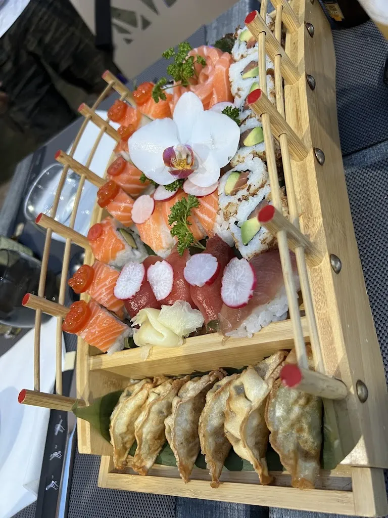 C L_Manoir Sakana_Grigny-sur-Rhône_review