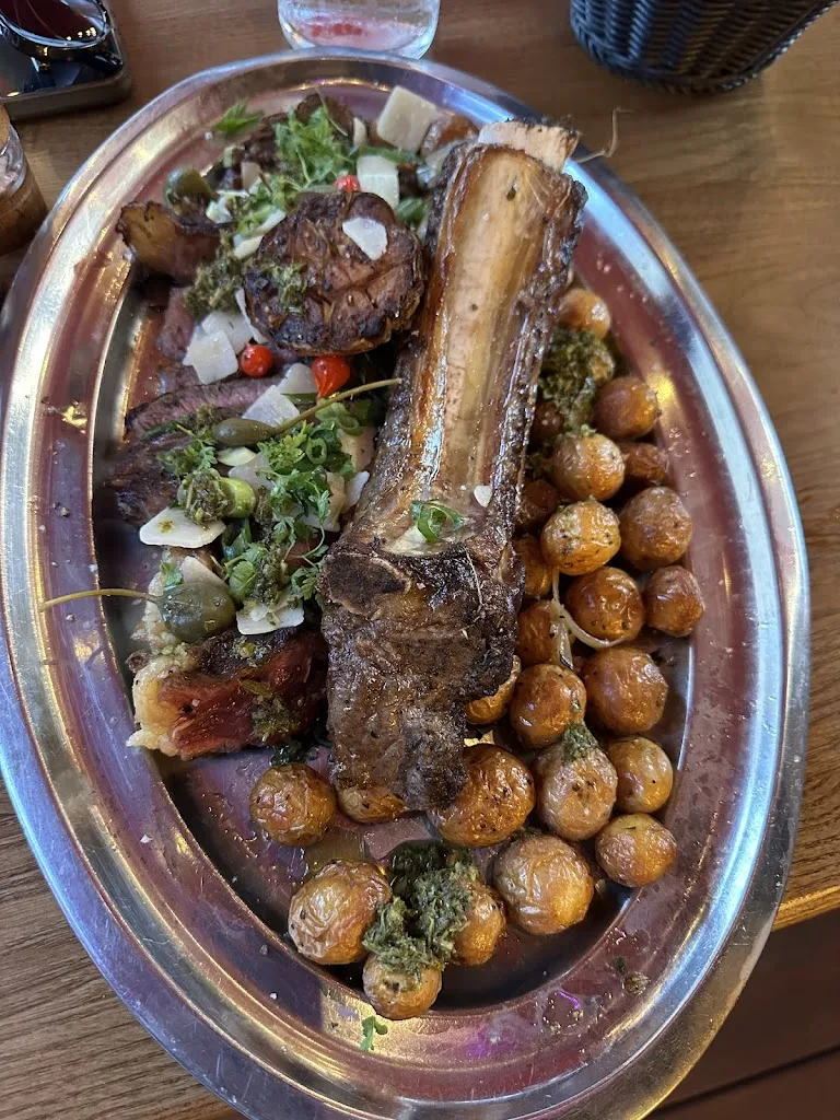 Ncrgd_Les Bons Vivants_Trouville-sur-Mer_review