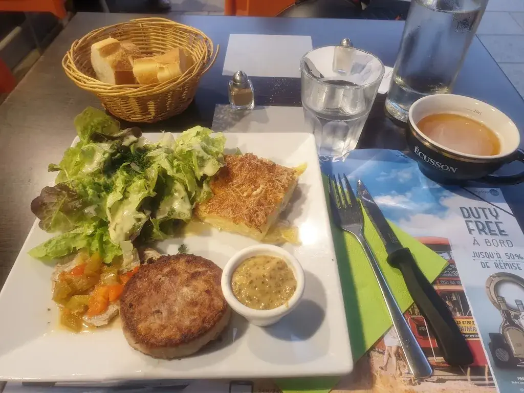 Carlos Monteiro_Chez Suzon_Villedieu-les-Poêles-Rouffigny_review