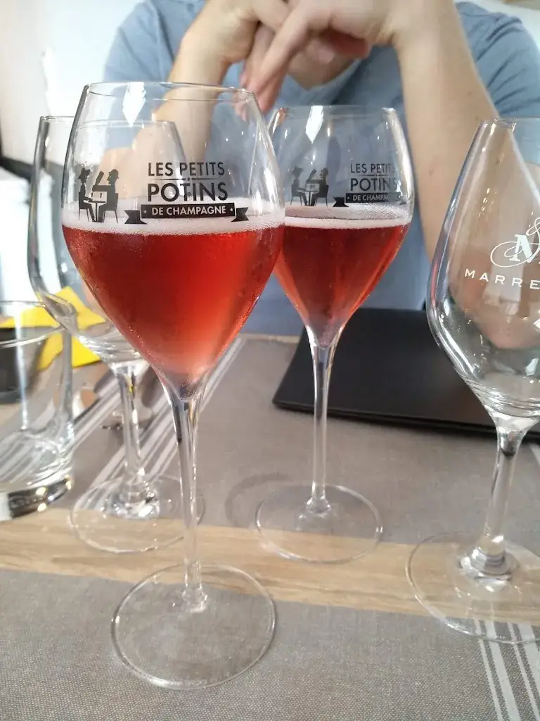 Amber_Les Petits Potins_Passy-Grigny_recensione