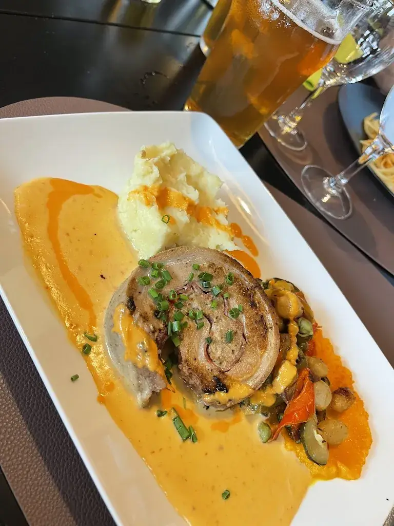 Andrew Smith_Bowling de Vire | Restaurant La Table à Vire_14500_avis