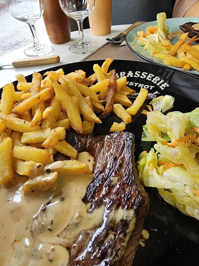 Padraig McGuire (BusManPaddy)_Bar Restaurant Le Guillaume Tell_Normandie_avis