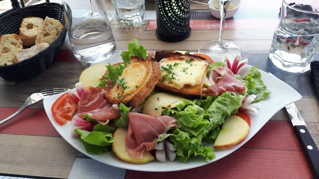 sandy ryan_Le Robbery_Normandie_review