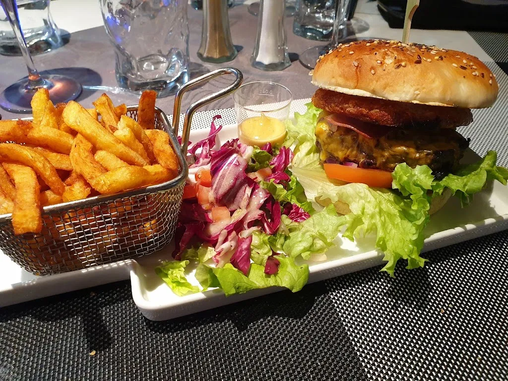 Le Robbery_Normandie_slider_image_2