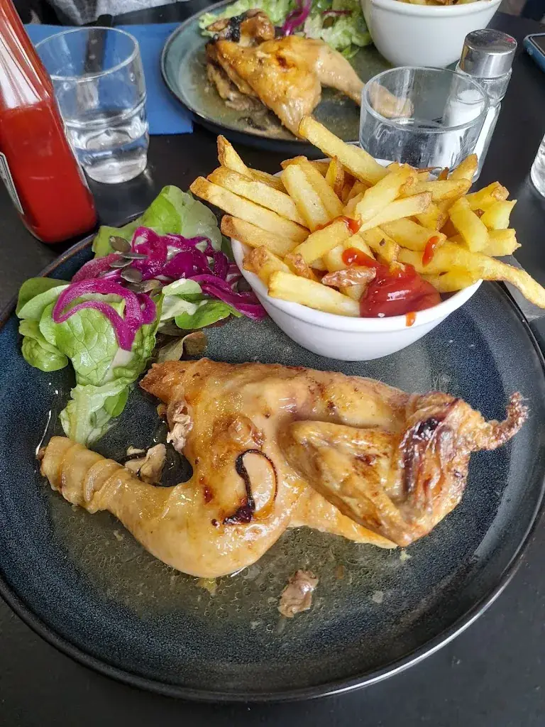 Nassim Kharfi_Le Modjo_Jons_Bewertung