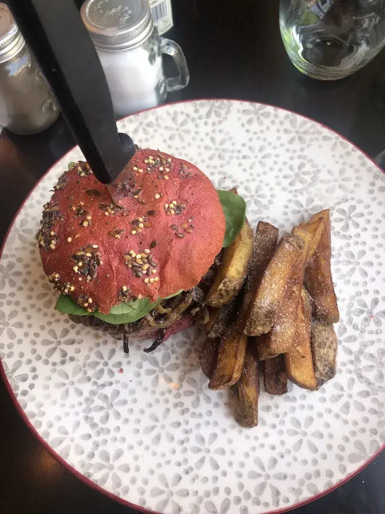 Dr Heather Olson Marchand_La Falaise_Yport_review